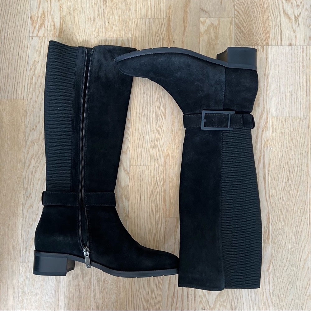 New in box Aquatalia Orella suede boot size 8